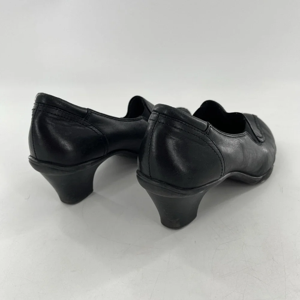 G H Bass & Co Leather Pump Low Chunky Heel Womens 9 M Black Kitten Ruched Tenley